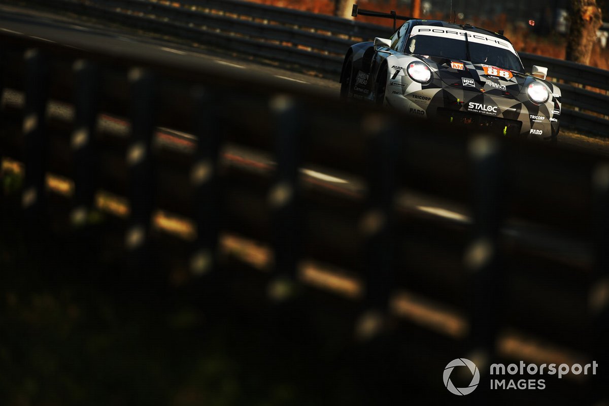 #88 Proton Competition Porsche 911 RSR: Thomas Preining, Dominique Bastien, Adrien De Leener