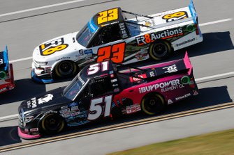 Chandler Smith, Kyle Busch Motorsports, Toyota Tundra iBUYPOWER, Brett Moffitt, GMS Racing, Chevrolet Silverado Fr8Auctions