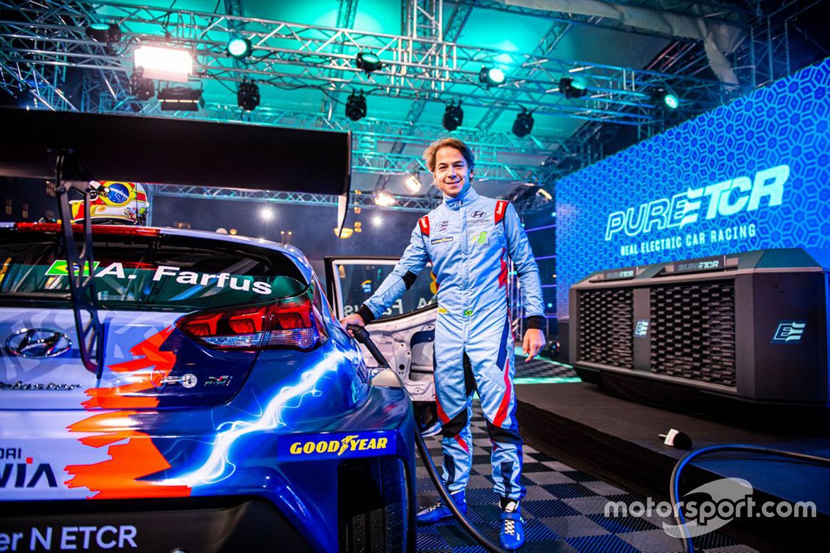 Augusto Farfus, Hyundai Motorsport, Hyundai Veloster N ETCR