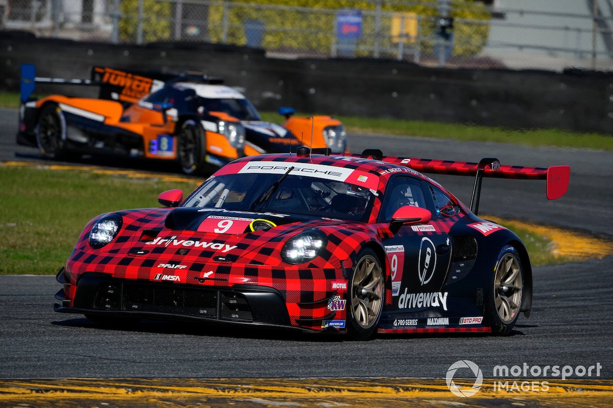 #9 PFAFF Motorsports Porsche 992 911 GT3R, GTD PRO: Klaus Bachler