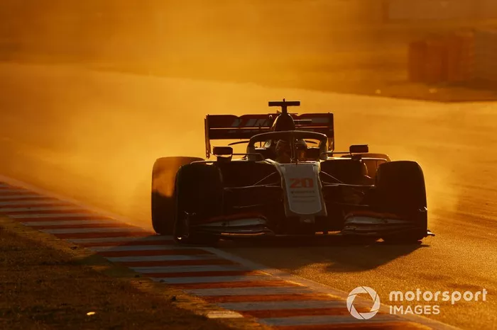 Kevin Magnussen, Haas VF-20 