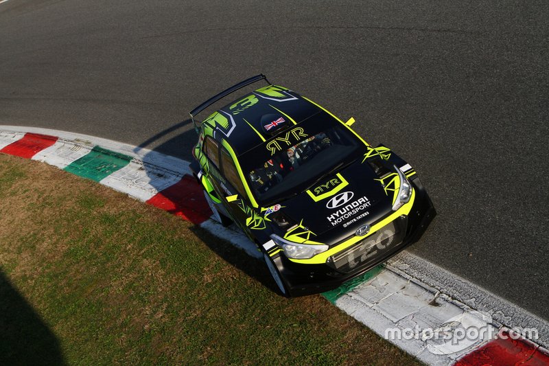 Rhys Yates, Catie Munnings, Ford Fiesta MK2 R5, HK Racing