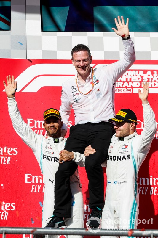 World Champion Lewis Hamilton, Mercedes AMG F1, race winner Valtteri Bottas, Mercedes AMG F1 and James Allison, Technical Director, Mercedes AMG celebrate on the podium