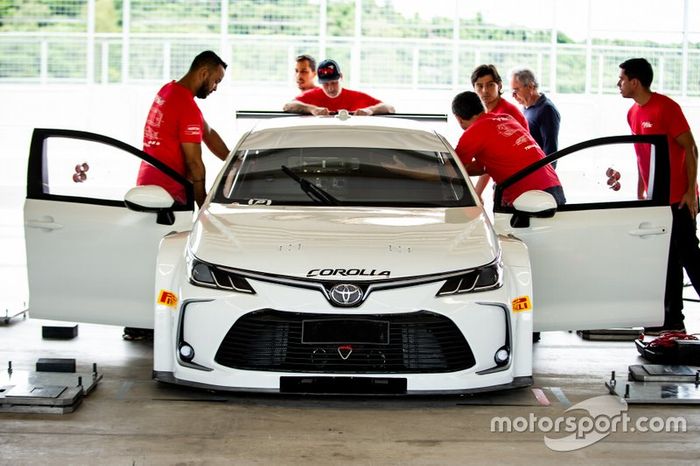 Os novos Corolla e Cruze da Stock Car 2020