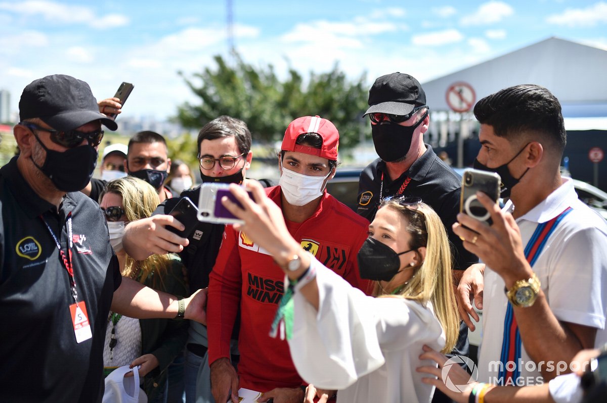 Carlos Sainz Jr, Ferrari