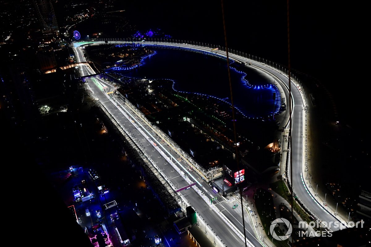 Vista aérea del circuito de Yeda por la noche