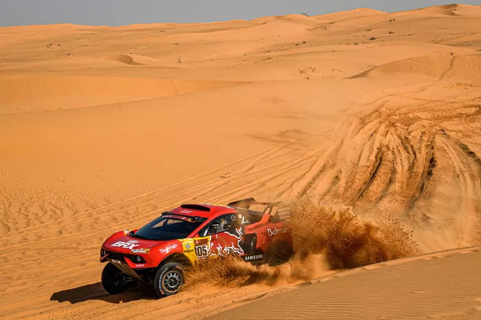 #305 Bahrain Raid Xtreme Hunter: Sebastien Loeb, Daniel Elena