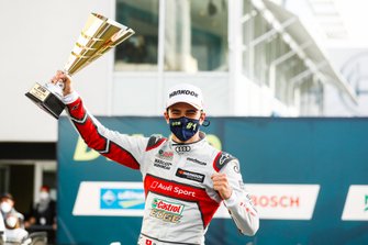 Race winner Nico Muller, Audi Sport Team Abt Sportsline