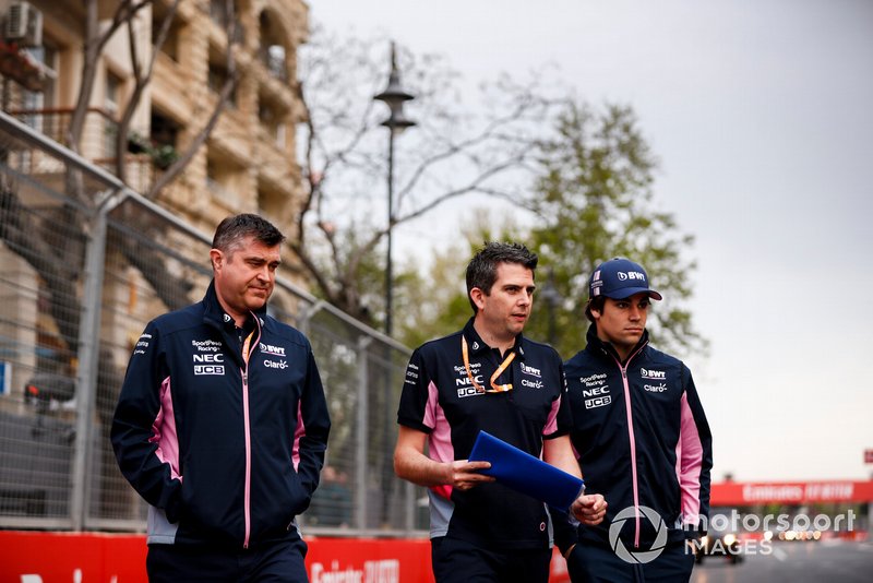 Lance Stroll, Racing Point walks the track with his engineers