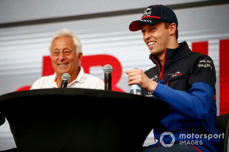 Daniil Kvyat, Toro Rosso on stage in the fan zone