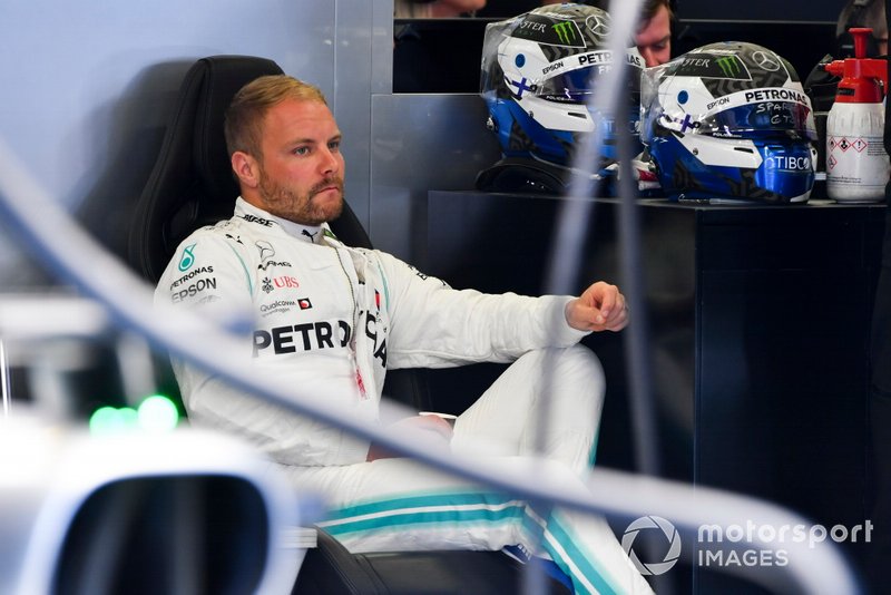 O contrato de Bottas é renovado ano a ano e a equipe segue afirmando que para manter a vaga, o finlandês que é vice-líder do campeonato precisa manter um alto rendimento.