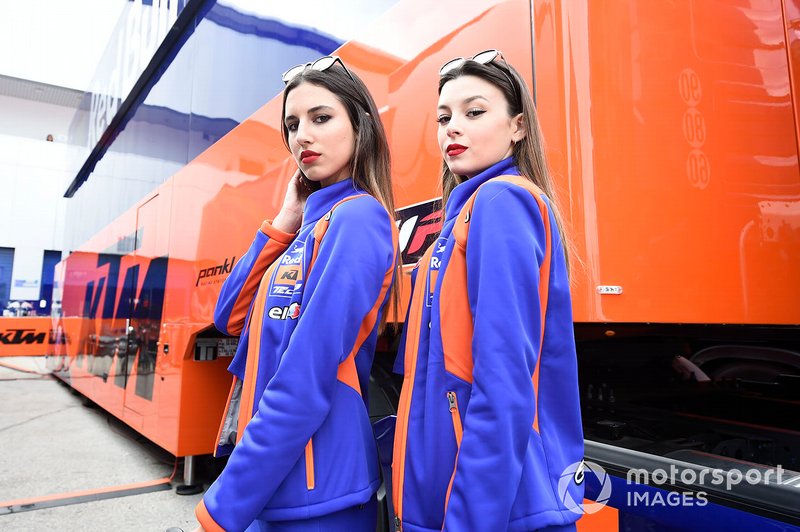 Chicas de la parrilla
