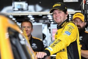  Erik Jones, Joe Gibbs Racing, Toyota Camry DeWalt