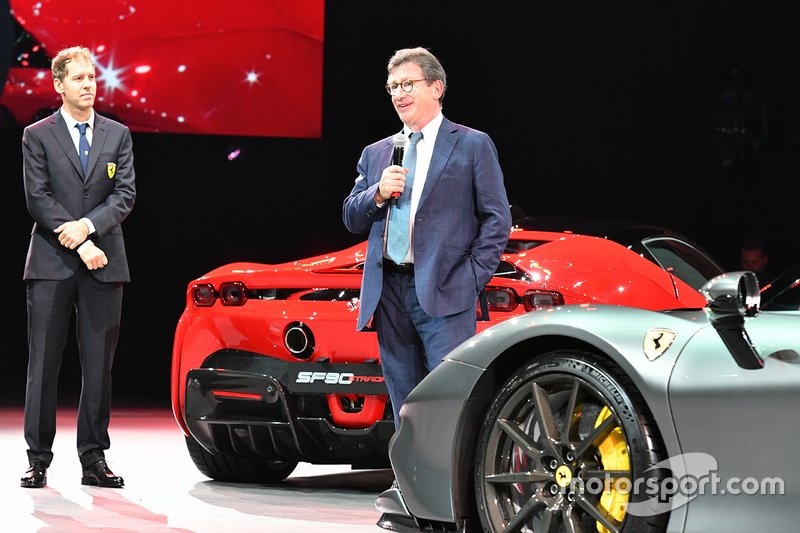 Ferrari SF90 Stradale, Vettel, Camilleri