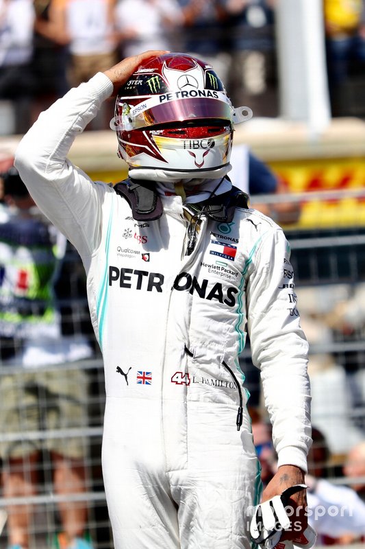 Lewis Hamilton, Mercedes AMG F1, celebrates pole after Qualifying