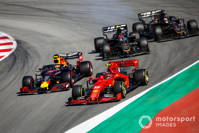 Charles Leclerc, Ferrari SF90, Pierre Gasly, Red Bull Racing RB15, Kevin Magnussen, Haas F1 Team VF-19, Romain Grosjean, Haas F1 Team VF-19 battle 