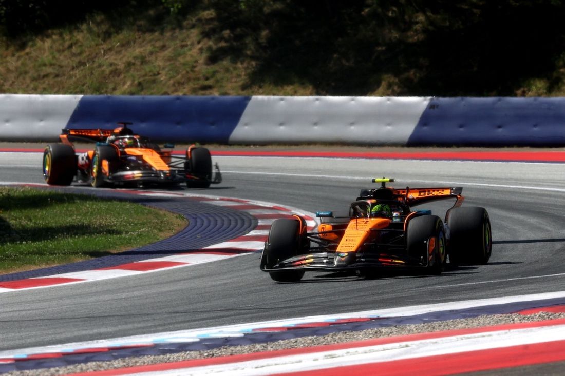 Lando Norris, McLaren, Oscar Piastri