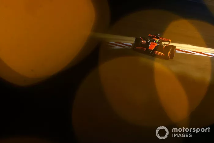 Oscar Piastri, McLaren MCL38 