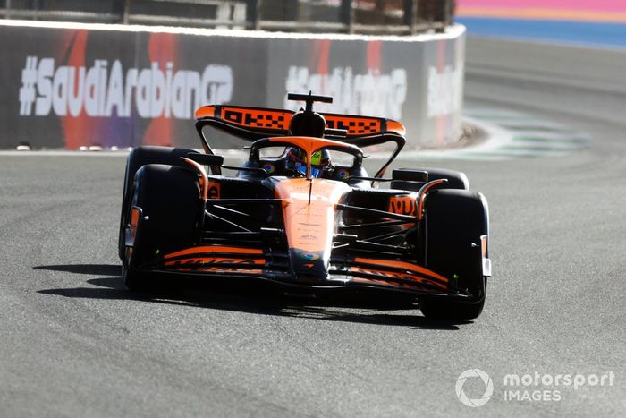 Oscar Piastri, McLaren MCL38