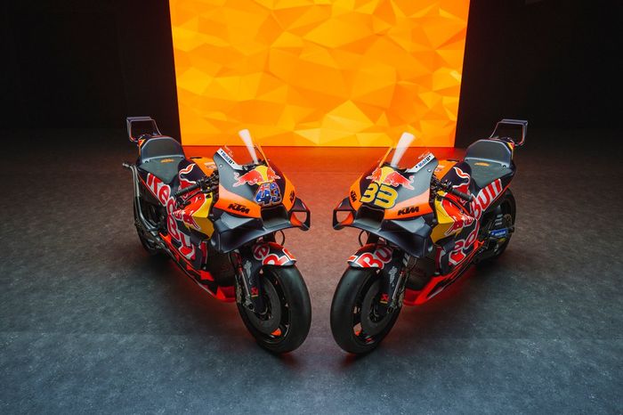 Motos de Jack Miller, Brad Binder, Red Bull KTM Factory Racing