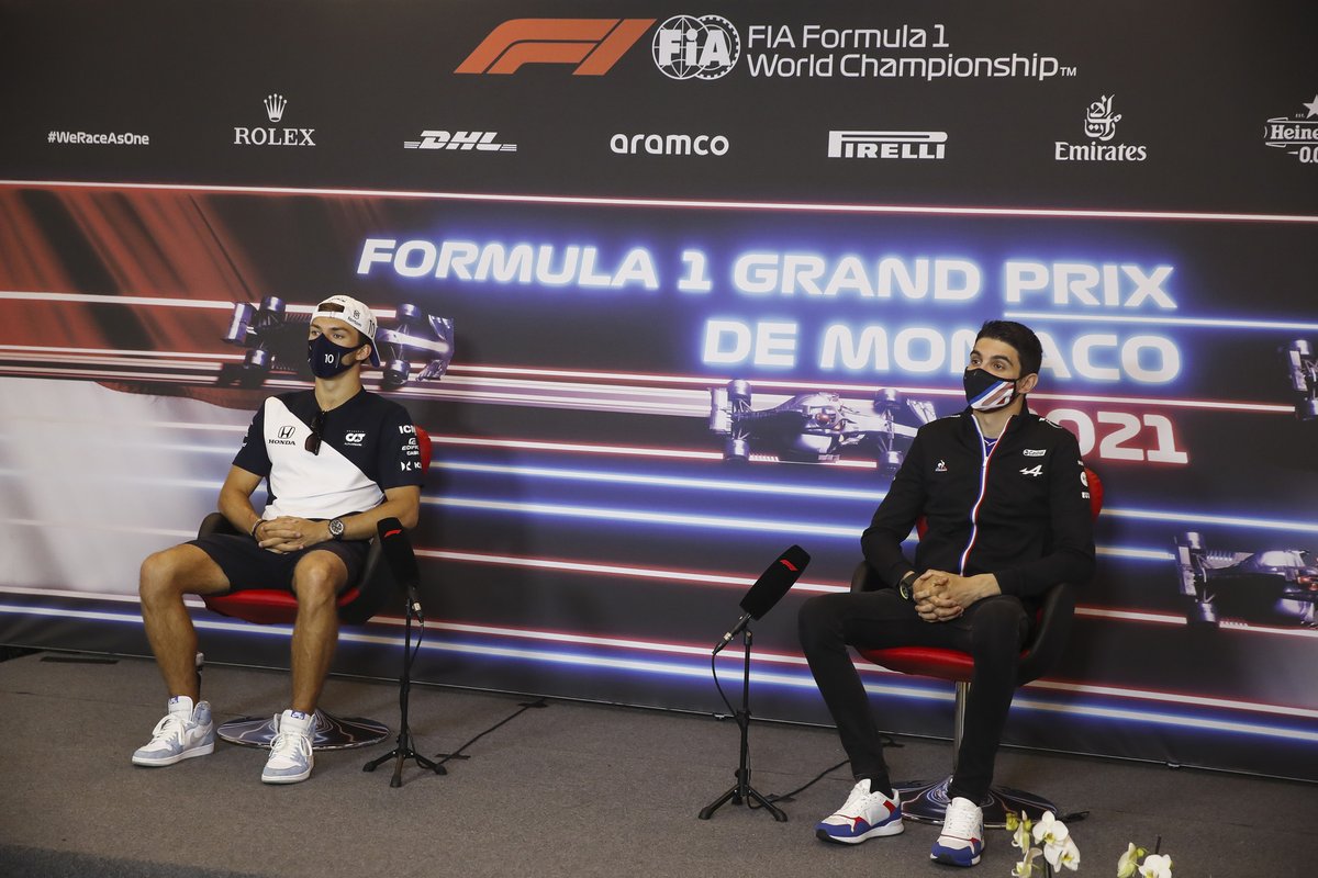 Pierre Gasly, AlphaTauri, y Esteban Ocon, Alpine F1