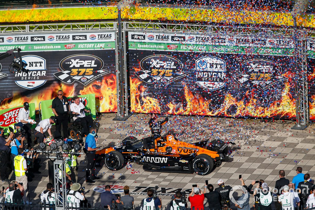 Patricio O'Ward, Arrow McLaren SP Chevrolet celebra la victoria en la XPEL 375