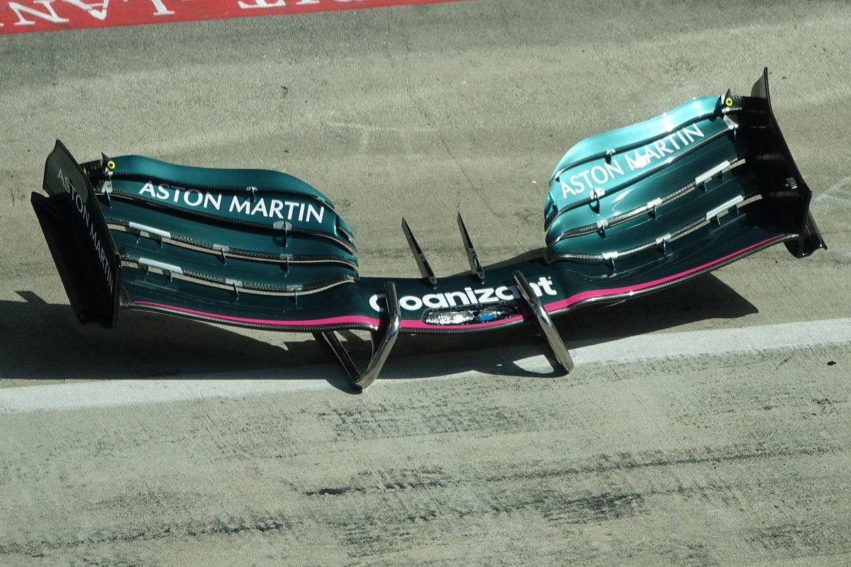 Aston Martin AMR21
