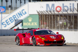 #62 Risi Competizione Ferrari F488: Davide Rigon, Toni Vilander
