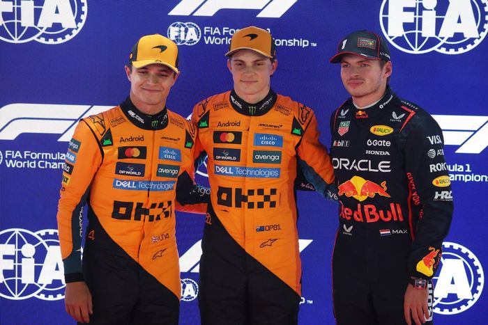 Lando Norris, McLaren, Oscar Piastri, McLaren, Max Verstappen, Red Bull Racing
