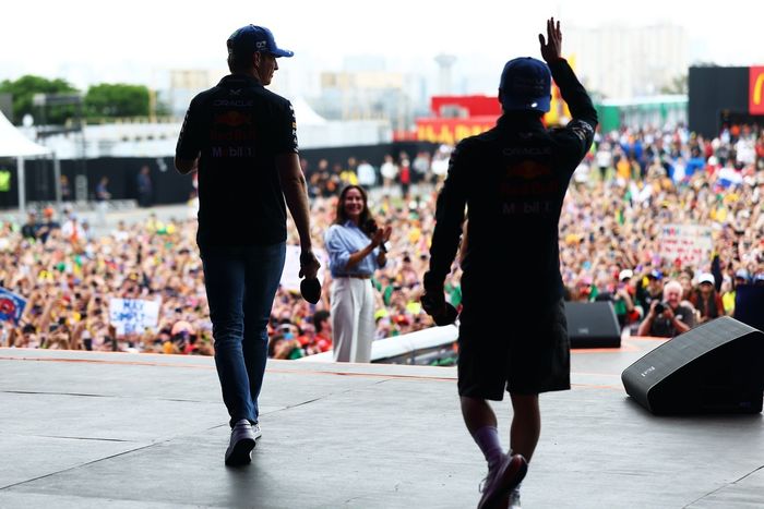 Max Verstappen, Red Bull Racing, Yuki Tsunoda, Red Bull Racing Team