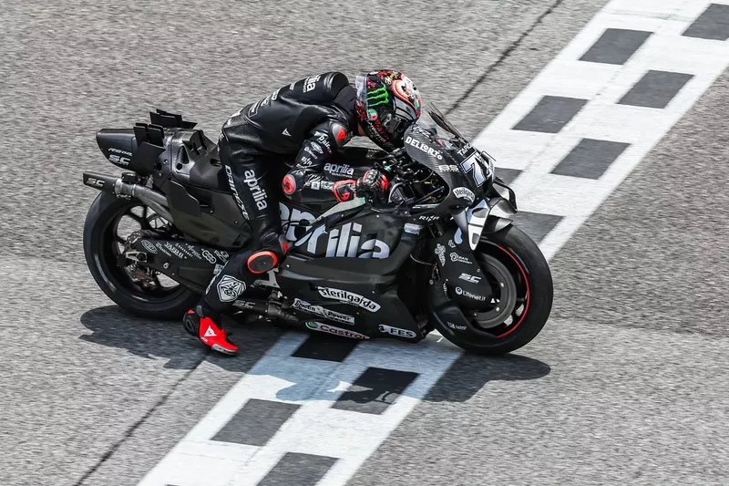 Marco Bezzecchi, Aprilia Racing