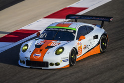 #86 Gulf Racing Porsche 911 RSR: Michael Wainwright, Adam Carroll, Ben Barker