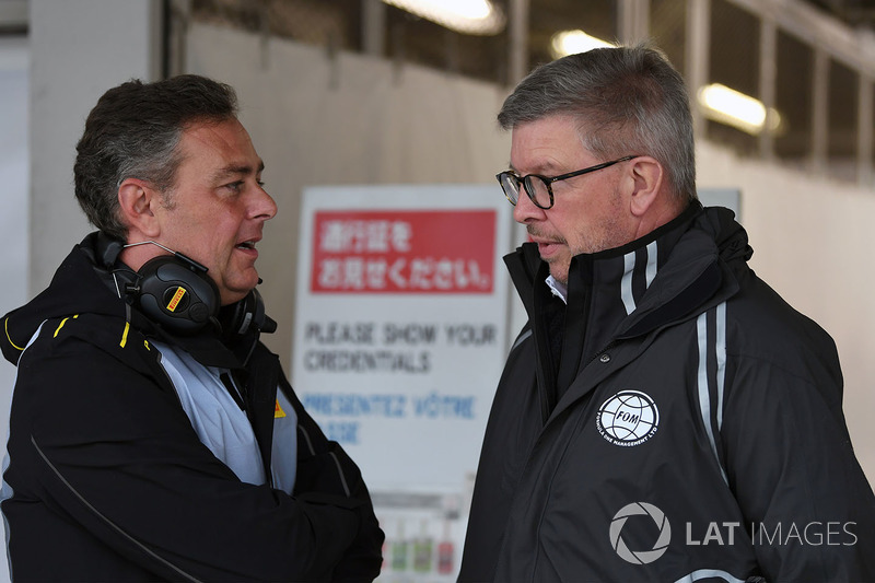 Mario Isola, director de Pirelli y Ross Brawn, director deportivo de la Fórmula 1