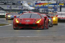 #62 Risi Competizione, Ferrari 488 GTE: Toni Vilander, Giancarlo Fisichella, James Calado