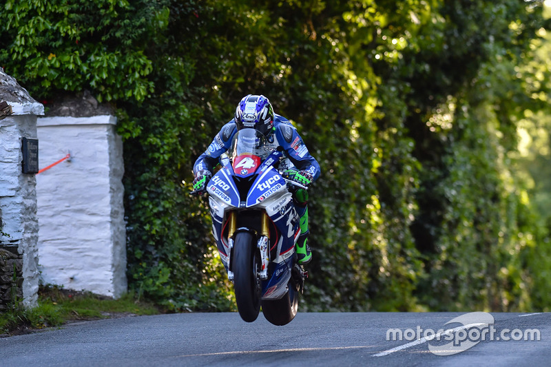 Superstock TT: 1. Platz - Ian Hutchinson, Tyco BMW