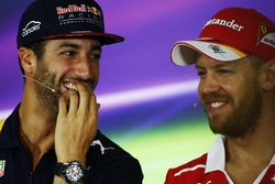 Daniel Ricciardo, Red Bull Racing, and Sebastian Vettel, Ferrari, in the Thursday press conference