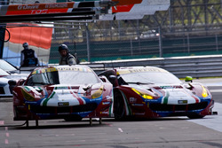 #51 AF Corse Ferrari 488 GTE: James Calado, Alessandro Pier Guidi and #71 AF Corse Ferrari 488 GTE: