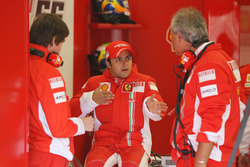 Felipe Massa, Ferrari ve Rob Smedley ve Luigi Mazzola, Ferrari Test Takımı Menajeri