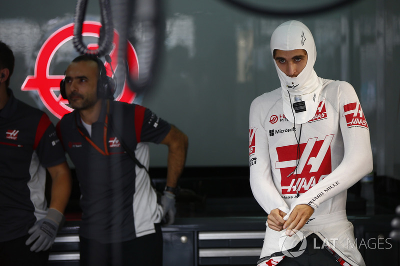 Тест-пилот Haas F1 Team Антонио Джовинацци