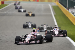 Esteban Ocon, Sahara Force India F1 VJM10, Sergio Perez, Sahara Force India F1 VJM10, Kevin Magnussen, Haas F1 Team VF-17 and Romain Grosjean, Haas F1 Team VF-17