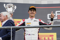 Podio: il secondo classificato George Russell, ART Grand Prix
