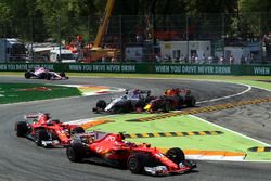 Kimi Raikkonen, Ferrari SF70H battles, Sebastian Vettel, Ferrari SF70H and Max Verstappen, Red Bull Racing RB13 battles, Felipe Massa, Williams FW40