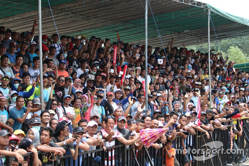 Suasana tribun penonton di Pangkal Pinang