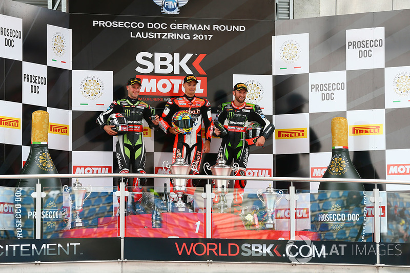 Podium: 1. Chaz Davies, Ducati Team, 2. Jonathan Rea, Kawasaki Racing, 3. Tom Sykes, Kawasaki Racing