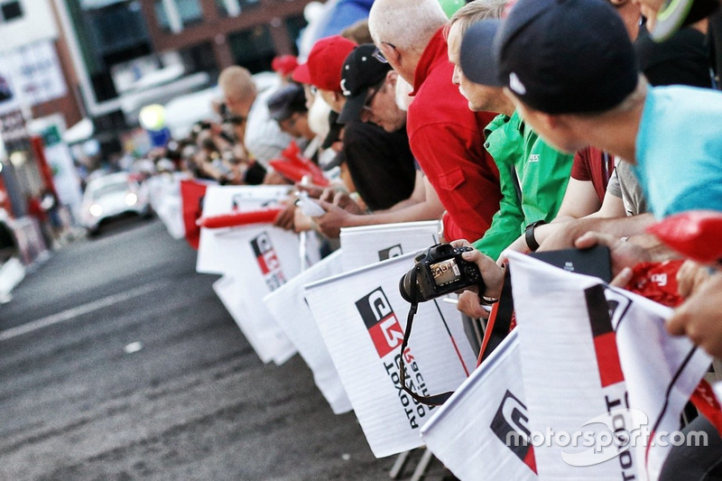 Aficionados en el Rally de Finlandia