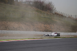 Lance Stroll, Williams FW40 spins