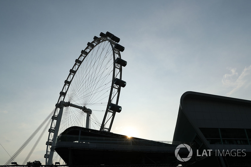 Singapore Flyer