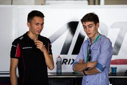 Александр Элбон, ART Grand Prix, и Джордж Расселл