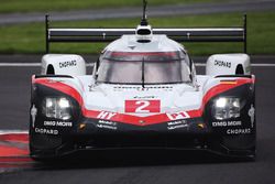 #2 Porsche Team Porsche 919 Hybrid: Timo Bernhard, Earl Bamber, Brendon Hartley