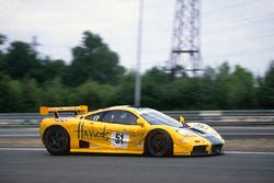 #51 Harrods McLaren F1 GTR: Andy Wallace, Derek Bell, Justin Bell